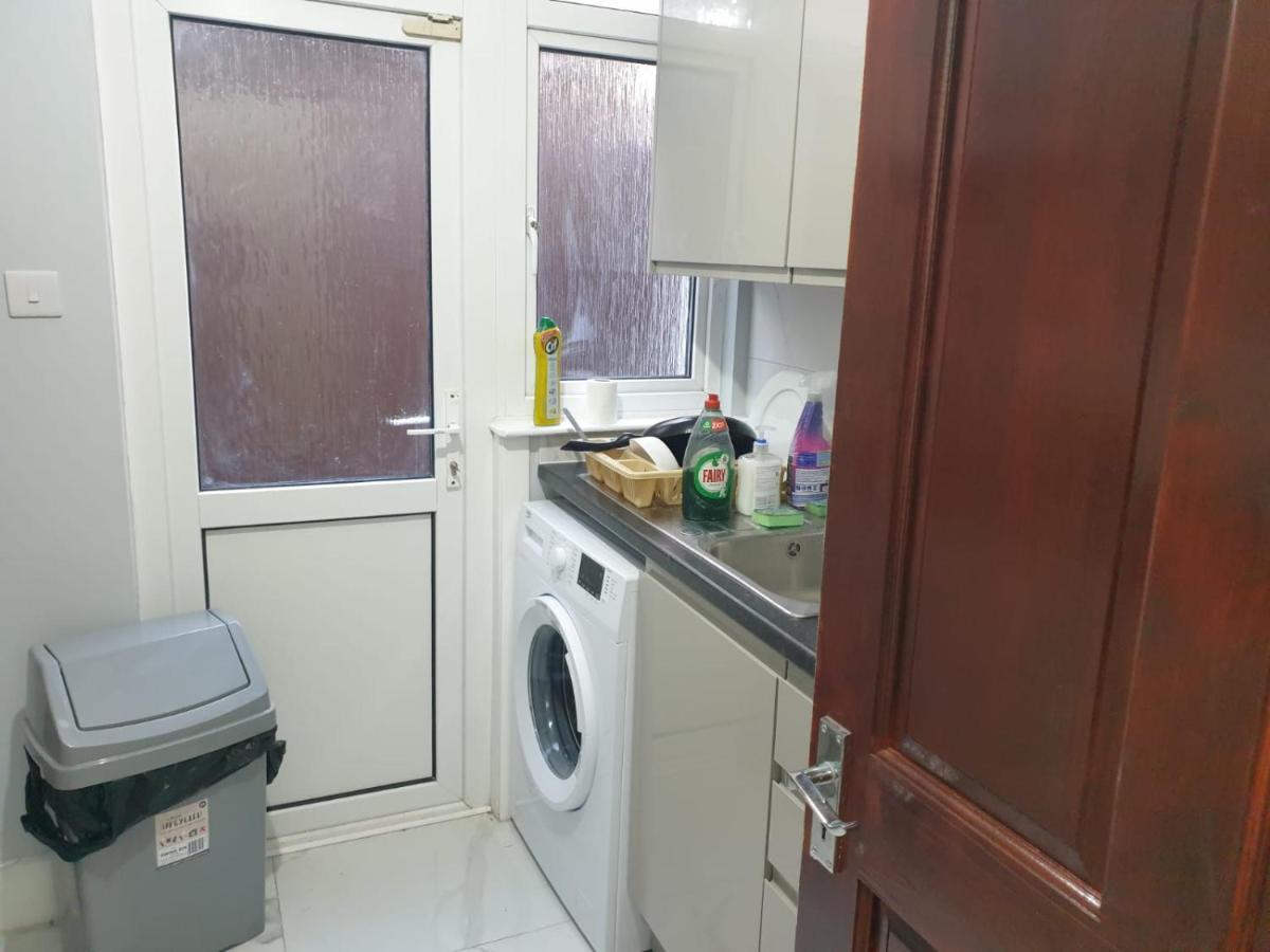 Apartamento Burney Tomar House Croydon Exterior foto